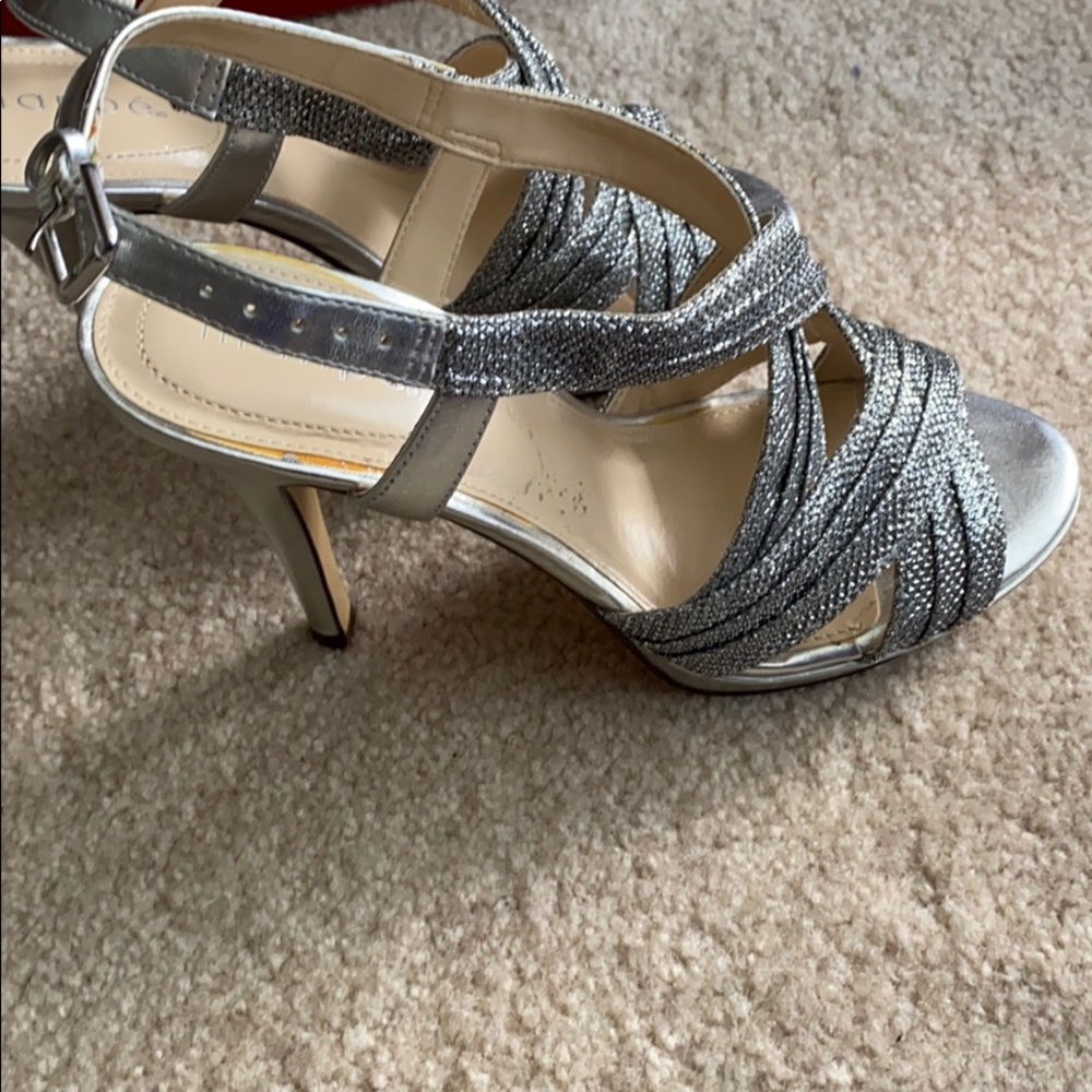 Silver Pumps - Picture 4 of 5